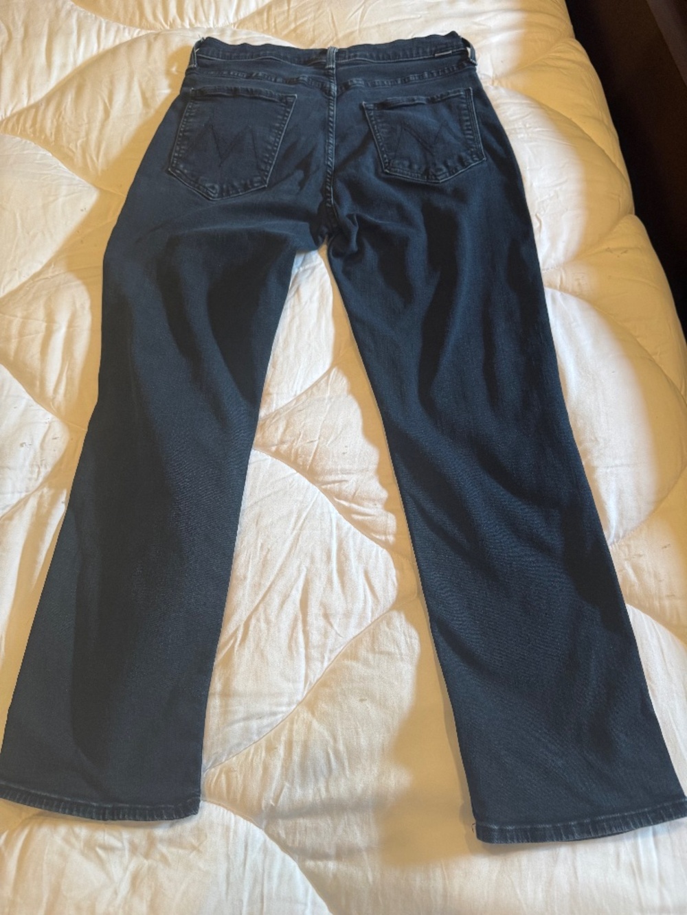 Women’s Mother “The Mid Rise Rider Ankle” jean, dark blue, size 31.